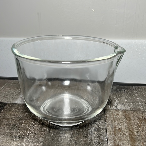 Fire King Kitchen Vintage Fire King Clear Glass Bowl With Pour